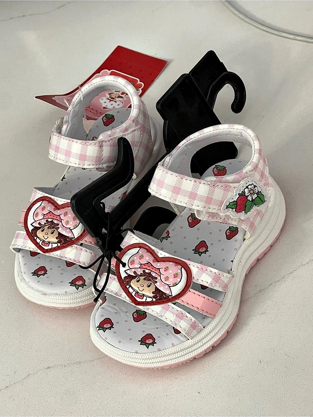 Strawberry Shortcake Girls Sandals Pink & White Size 4 NWT